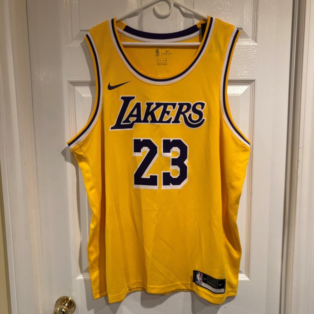 Lebron James #23 Los Angeles Lakers Men's Nike Home NBA Jersey